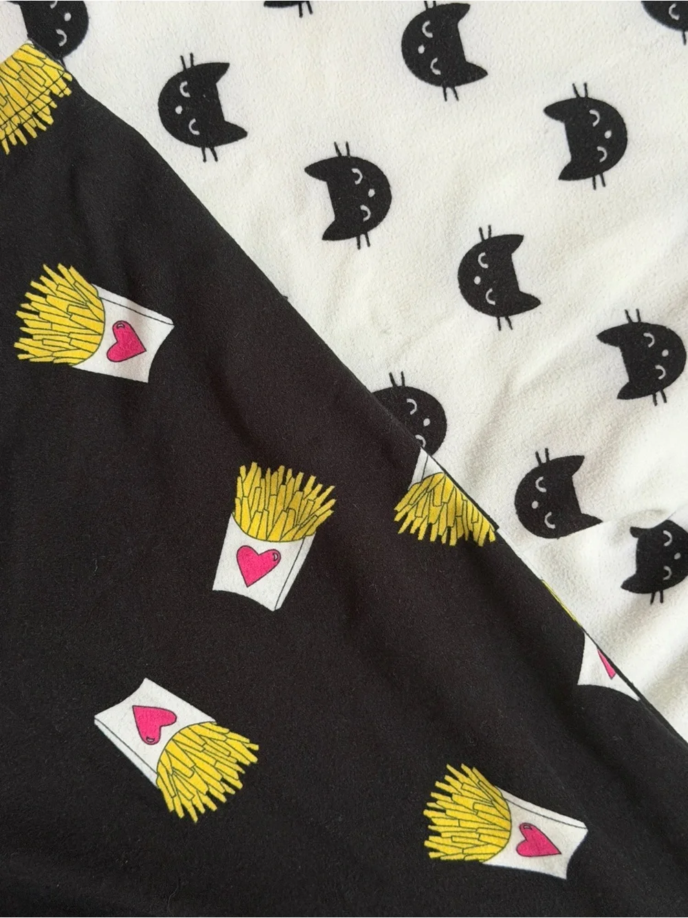 Forever 21 Girls 2 Dress Bundle Cute Cat & Fries Print Size 13/14